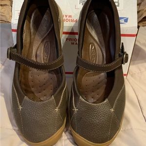 Keen Presidio Leather Mary Jane Casual Shoe, Green Brown, Women's 10
